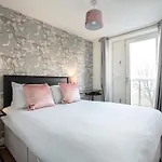 Royal Albert Dock Apartments
